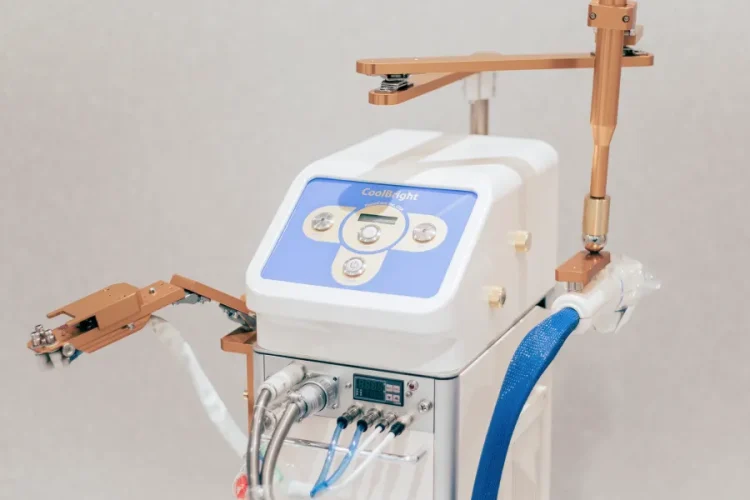 横浜・関内エリアで数台しかないトランセントホワイトニング